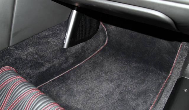 <strong>ASTON MARTIN V12 ZAGATO｜アストンマーティンV12ザガート</strong>