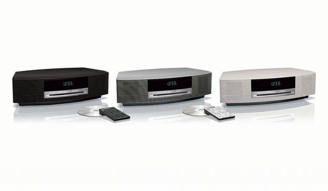 <strong>BOSE｜ボーズ</strong>　左／Wave radio III、右／Wave music system III