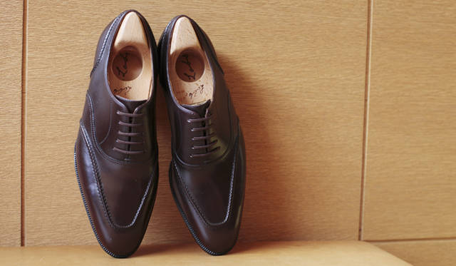 <strong> JOHN LOBB｜ジョンロブ</strong>　NIGO®さんのビスポーク　「ZEVI」