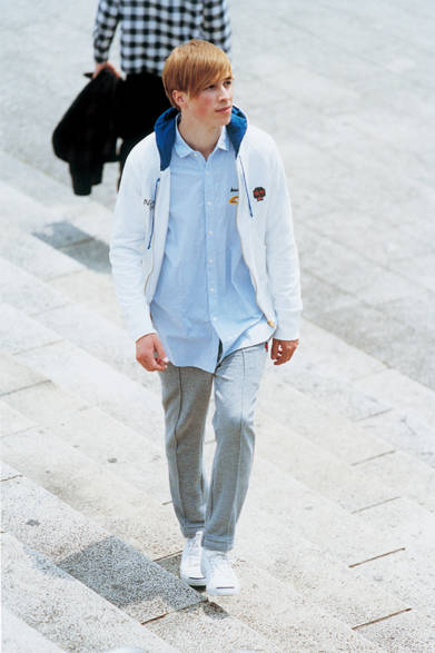 <strong>Numero Uno｜ヌメロ ウーノ</strong>　LOVE SKULL HOODIE 1万9950円、“Breakfast” LONG SHIRT 1万7850円、SWEAT TROUSERS 1万9950円