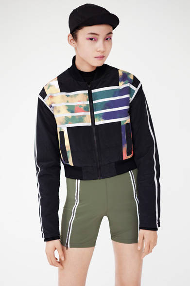 REFLECT CROP BOMBER、THREE-QUARTER CYCLE ONESIE