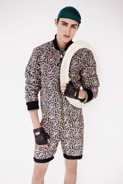 REVERSE ZIP OFF JACKET、LS CONTRAST CREW、CARGO SHORT