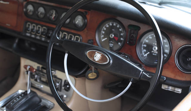 <strong>あなたのクルマ 見せてください　第4回　谷口勝彦×ジャガー XJ6 シリーズ1</strong>