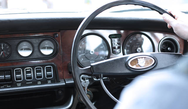 <strong>あなたのクルマ 見せてください　第4回　谷口勝彦×ジャガー XJ6 シリーズ1</strong>