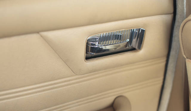 <strong>あなたのクルマ 見せてください　第4回　谷口勝彦×ジャガー XJ6 シリーズ1</strong>