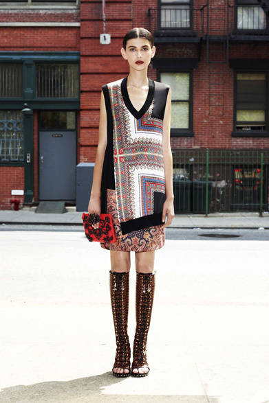 　2013年春夏プレコレクション