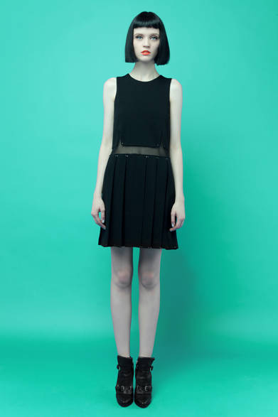 　2013年春夏プレコレクション