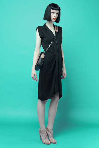 　2013年春夏プレコレクション