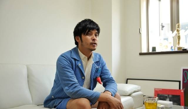 <strong>伊藤嶺花 × 坂口恭平｜スピリチュアル対談（前編）</strong>　「父が『建築家っていう仕事があるよ』って教えてくれて。それで、ぼくは10歳のころに建築家になるって決めたんです」（坂口恭平さん）