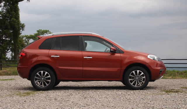 <strong>Renault Koleos｜ルノー コレオス</strong>　