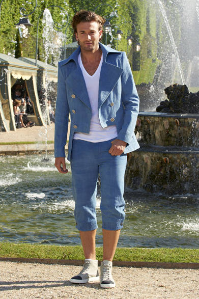 　2013年春夏クルーズコレクション ©CHANEL