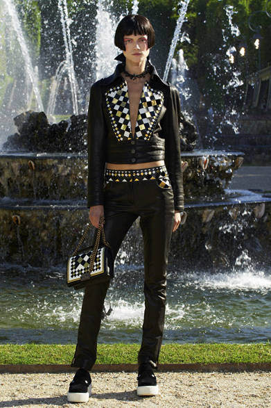 　2013年春夏クルーズコレクション ©CHANEL