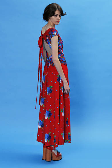 　2013年春夏プレコレクション