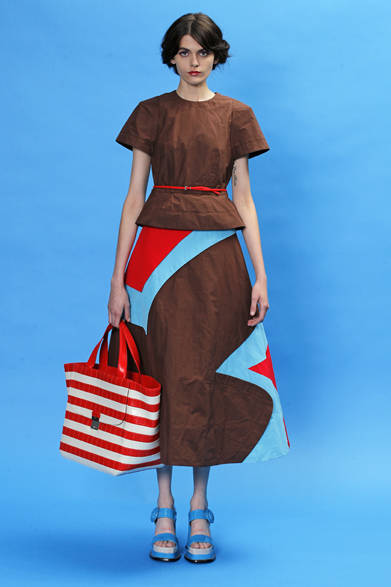 　2013年春夏プレコレクション