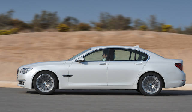 <strong>BMW 7 series｜ビー・エム・ダブリュー 7シリーズ</strong>　750d xDrive