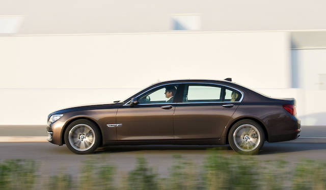 <strong>BMW 7 series｜ビー・エム・ダブリュー 7シリーズ</strong>　750Li
