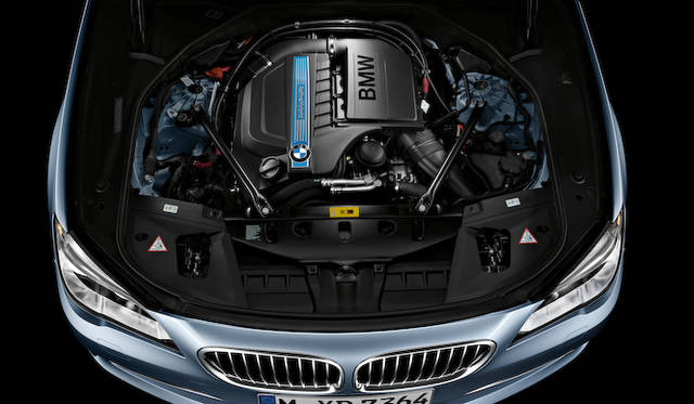 <strong>BMW 7 series｜ビー・エム・ダブリュー 7シリーズ</strong>　新世代となったアクティブハイブリッド7のエンジン