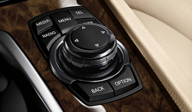 <strong>BMW 7 series｜ビー・エム・ダブリュー 7シリーズ</strong>