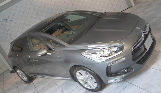 <strong>Citroen DS5｜シトロエン DS5</strong>