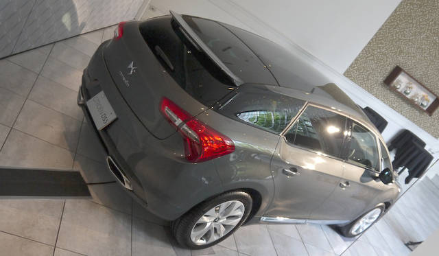 <strong>Citroen DS5｜シトロエン DS5</strong>