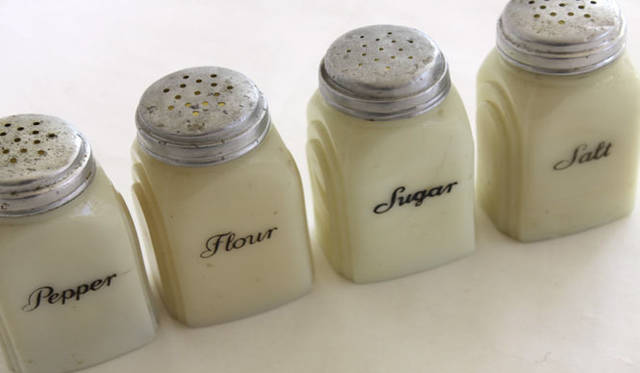 　ミッキーグラスカンパニーのカスタードカラーのシリーズ。現役で使用中（40’s）