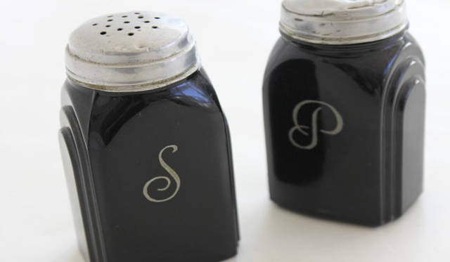 　ファイヤーキングのブラックガラスはレアアイテム（40’s）