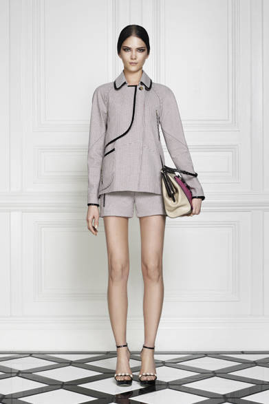 　2013年春夏プレコレクション