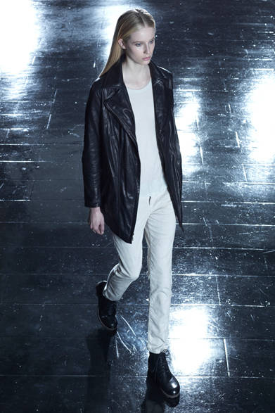 　2013年春夏プレコレクション