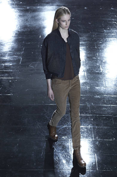 　2013年春夏プレコレクション