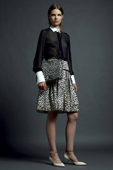 　2013年春夏プレコレクション