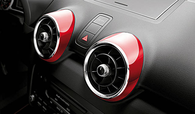 <strong>Audi A1 amplified | アウディ A1 アンプリファイド</strong>