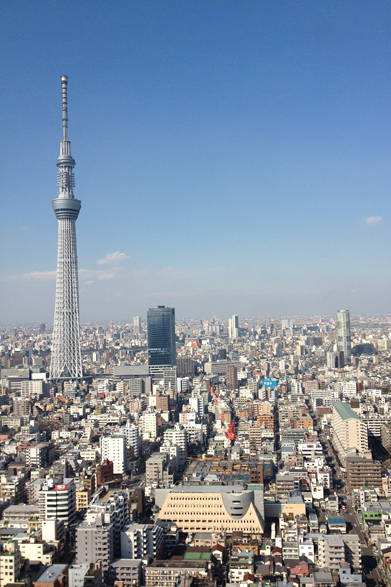 3時のアフタヌーンティーは、こんなスカイツリーを眺めながら