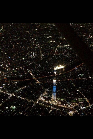 読書からの徒然スカイツリー。2番手は@ejiken787さんからの投稿です（ありがとうございます！）。なんとパイロットのタマゴだそう。ナイスなアングル！
