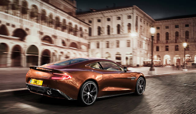 <strong>Aston Martin Vanquish｜アストンマーティン ヴァンキッシュ </strong>