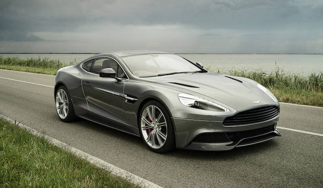 <strong>Aston Martin Vanquish｜アストンマーティン ヴァンキッシュ </strong>