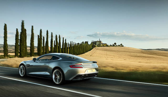 <strong>Aston Martin Vanquish｜アストンマーティン ヴァンキッシュ </strong>