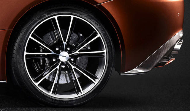 <strong>Aston Martin Vanquish｜アストンマーティン ヴァンキッシュ </strong>