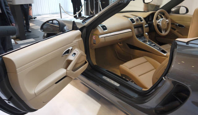 <strong>Porsche Boxster S｜ポルシェ ボクスターS</strong>