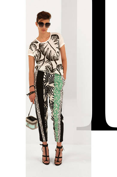 　2013年春夏プレコレクション