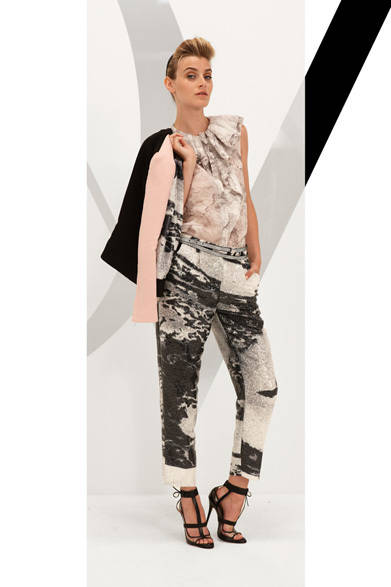 　2013年春夏プレコレクション