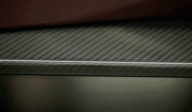 <strong>Aston Martin Vanquish｜アストンマーティン ヴァンキッシュ</strong>