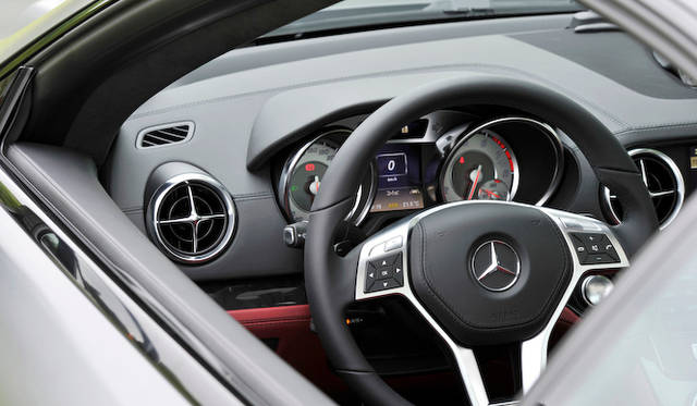 <strong>Mercedes-Benz SL550 BlueEFFICIENCY｜メルセデス・ベンツSL550ブルーエフィシエンシー</strong>