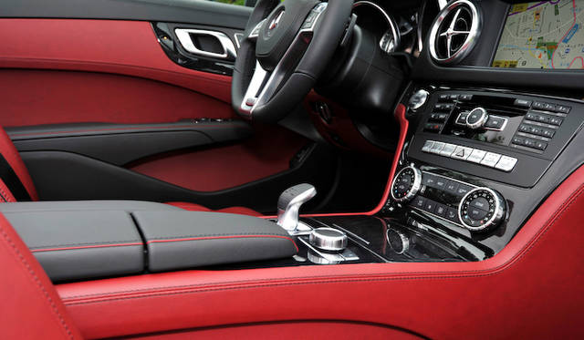 <strong>Mercedes-Benz SL550 BlueEFFICIENCY｜メルセデス・ベンツSL550ブルーエフィシエンシー</strong>