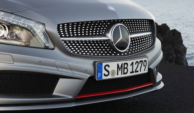 <strong>Mercedes-Benz A-Class｜メルセデス・ベンツAクラス</strong> A 250 Sport