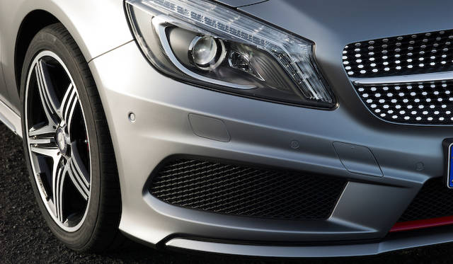 <strong>Mercedes-Benz A-Class｜メルセデス・ベンツAクラス</strong> A 250 Sport