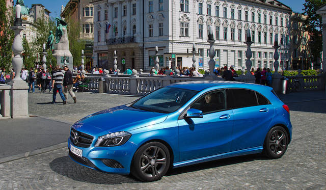 <strong>Mercedes-Benz A-Class｜メルセデス・ベンツAクラス</strong> A 200