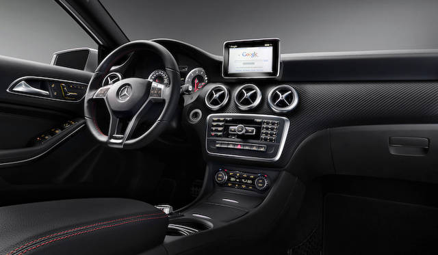 <strong>Mercedes-Benz A-Class｜メルセデス・ベンツAクラス</strong>