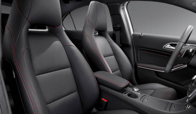 <strong>Mercedes-Benz A-Class｜メルセデス・ベンツAクラス</strong>