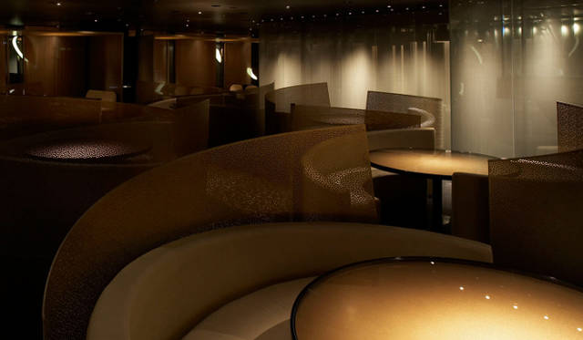 <strong>ARMANI / RISTORANTE｜アルマーニ / リストランテ</strong>　アルマーニの世界観を五感で楽しめるイタリアンレストラン「アルマーニ / リストランテ」