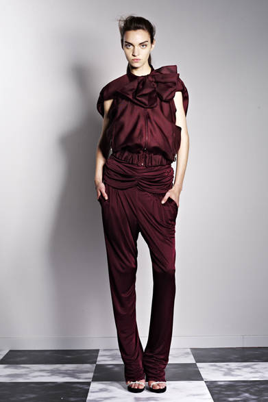 　2013年春夏プレコレクション　Photographs by Philip Riches